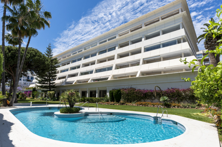 Piso en alquiler en Marbella, Marbella photo 0