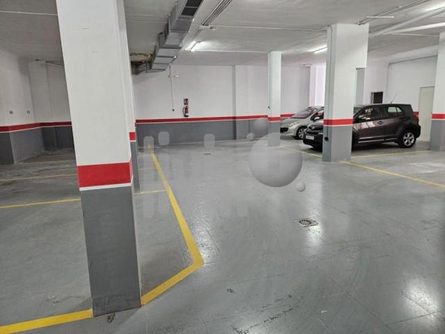 Garaje en venta en Jaén, La Luna photo 0