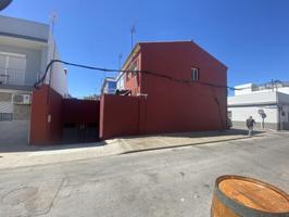 Garaje en venta en La Línea de la Concepción, Semicentro photo 0