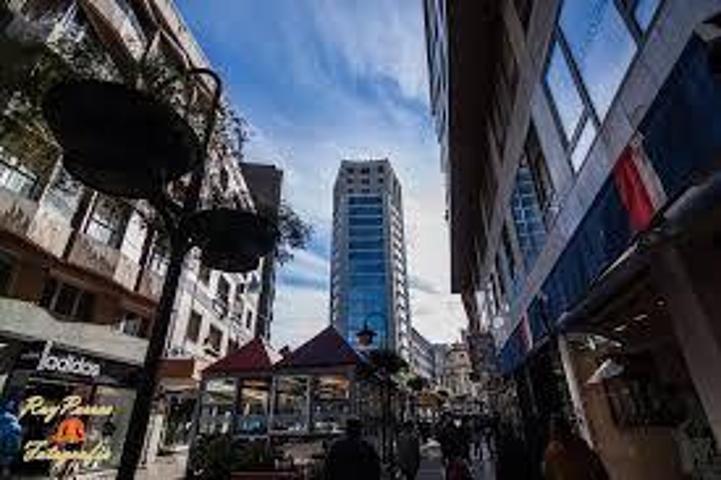 Local comercial en alquiler en Oviedo, Centro photo 0