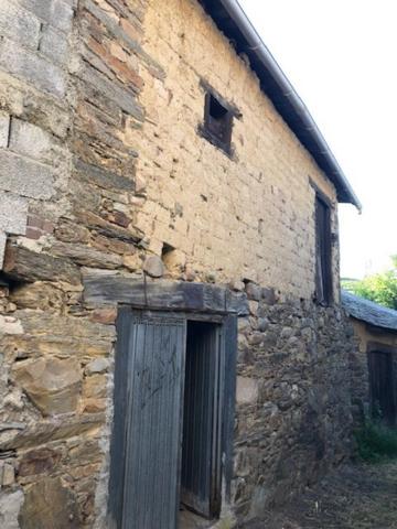 Local comercial en venta en Bembibre, San Roman De Bembibre photo 0