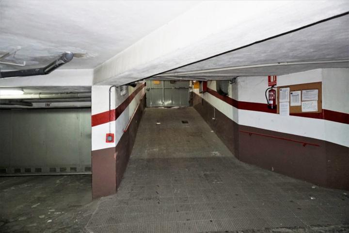 Garaje en venta en Elda, Av. de madrid photo 0