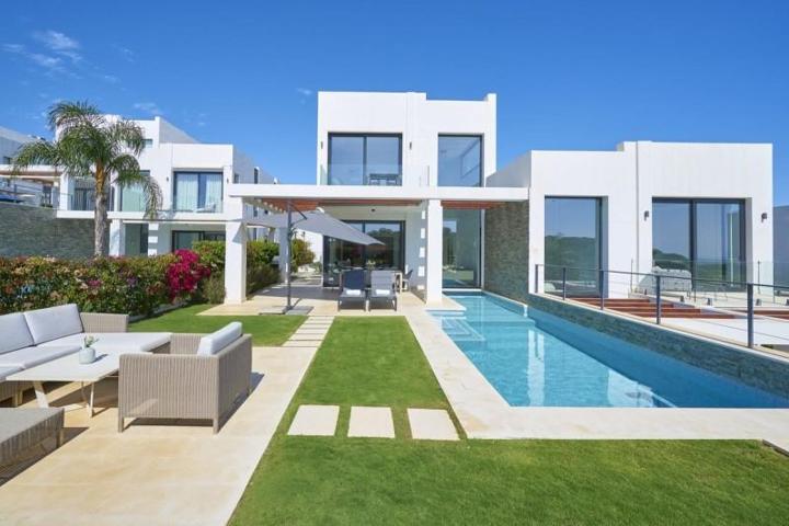 Chalet en alquiler en Marbella, Marbella photo 0