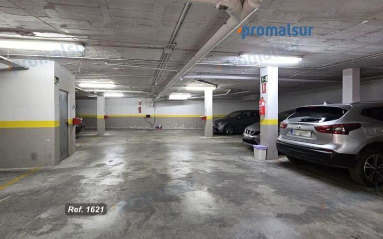 Garaje en venta en Puente Genil, Santo Domingo photo 0