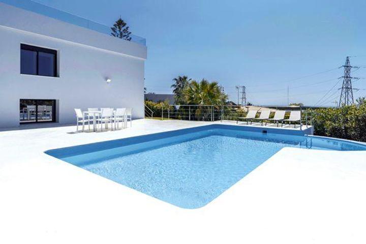 Chalet en alquiler en Marbella, Nueva Andalucia photo 0