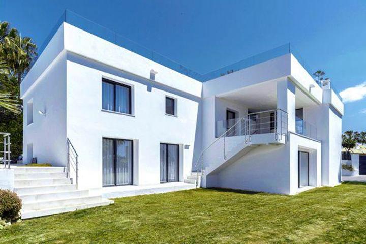 Chalet en alquiler en Marbella, Nueva Andalucía photo 0