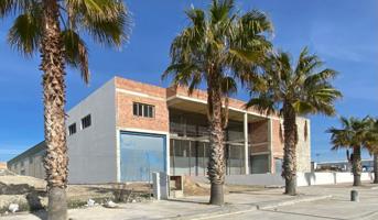 Nave industrial en alquiler en Jaén, Poligono Industrial Los Olivares photo 0