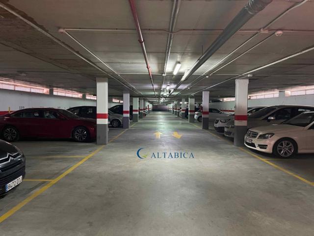 Garaje en venta en Valladolid, Huerta del Rey photo 0