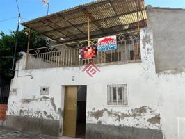 Casas de pueblo en venta en Herguijuela, Centro photo 0