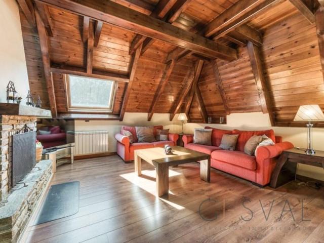 Duplex en alquiler en Vielha e Mijaran photo 0