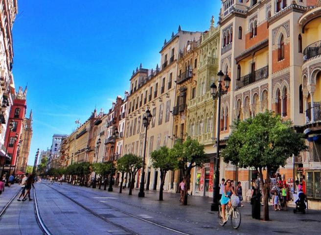 Local comercial en alquiler en Sevilla, Centro photo 0