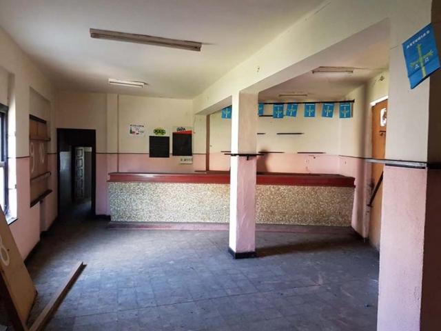 Local comercial en venta en Langreo, Ciano photo 0