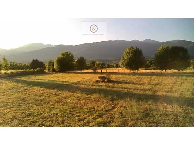 Chalet en venta en Arenas de San Pedro photo 0