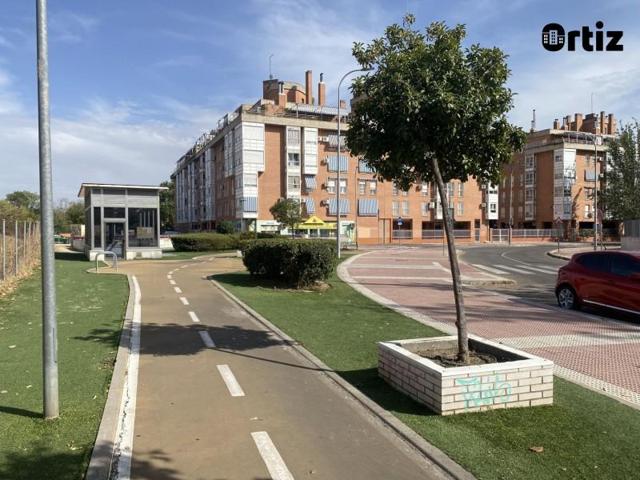 Garaje en venta en Torrejón de Ardoz, Juncal photo 0