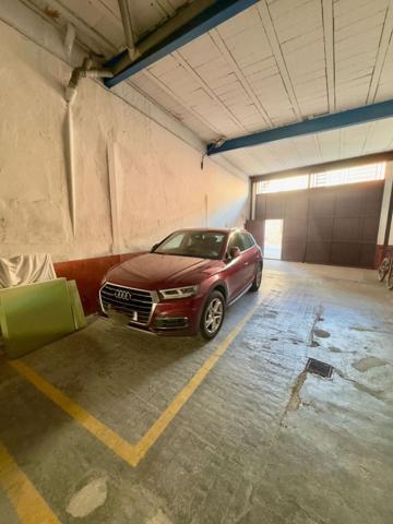 Garaje en venta en Valdepeñas, Seis de Junio photo 0