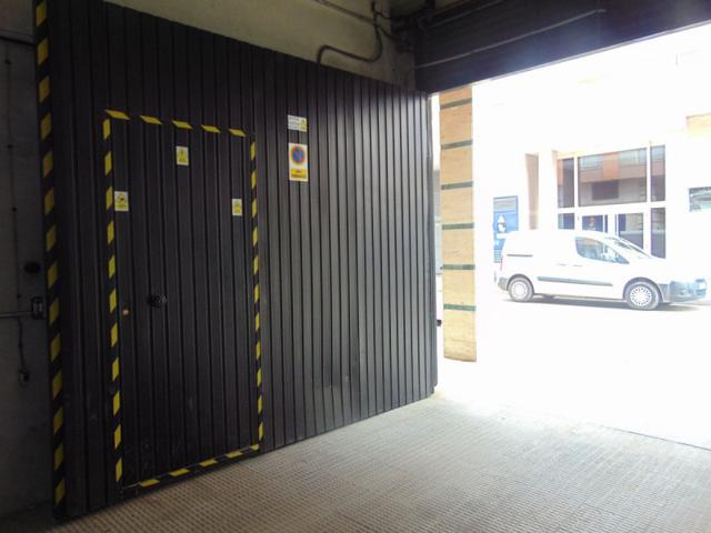 Garaje en venta en Valdepeñas, 1ro De Julio photo 0