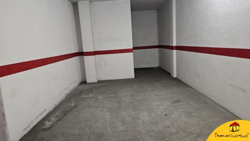 Garaje en venta en Castillo de Locubín, Castillo De Locubin photo 0