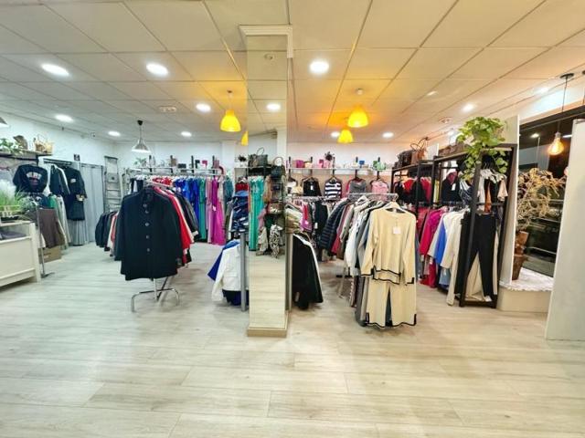 Local comercial en alquiler en Petrer, Comunidad valenciana photo 0