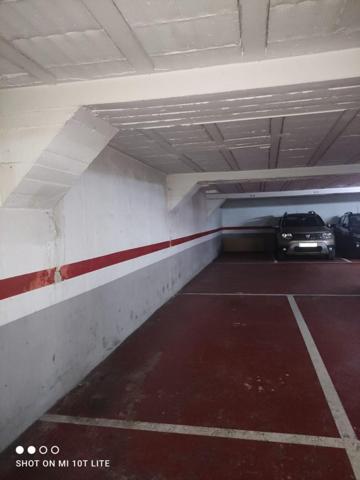 Garaje en venta en Cerdanyola del Vallès, Banus photo 0