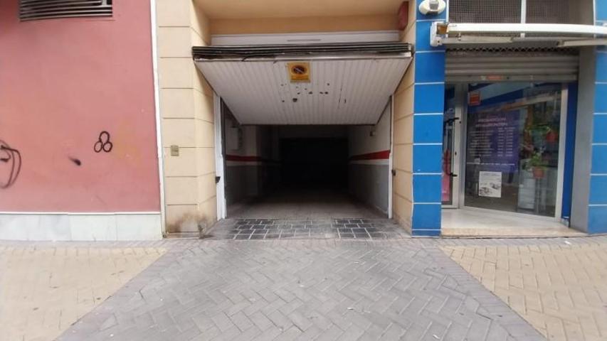 Garaje en venta en Jaén, Boulevard photo 0