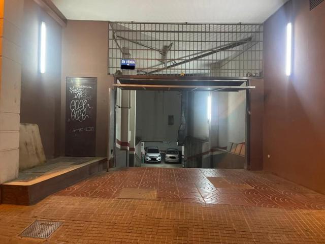 Parking en venta en Viladecans, Barri antic photo 0