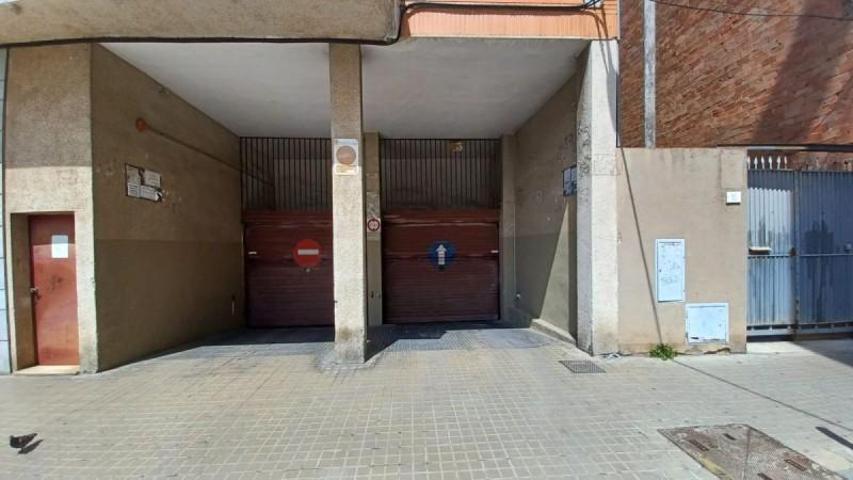 Garaje en venta en L'Hospitalet de Llobregat, San Jose photo 0