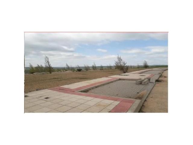 Edificio en venta en Buniel photo 0