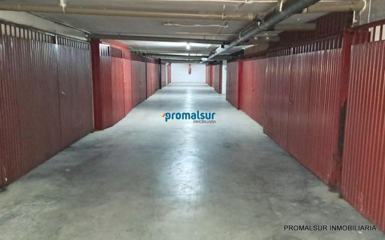 Garaje en venta en Puente Genil, Centro photo 0