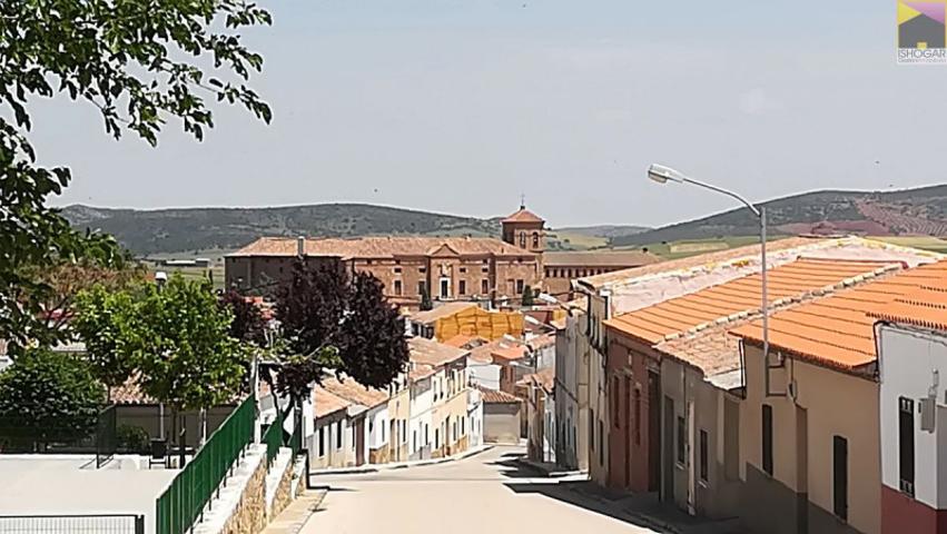 Terreno en venta en Viso del Marqués, Viso Del Marques photo 0