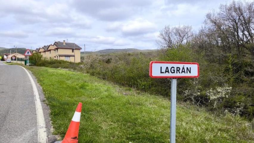 Terreno en venta en Cillaperlata, Lagran photo 0