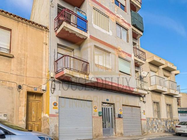 Piso en venta en Crevillent, Crevillent photo 0