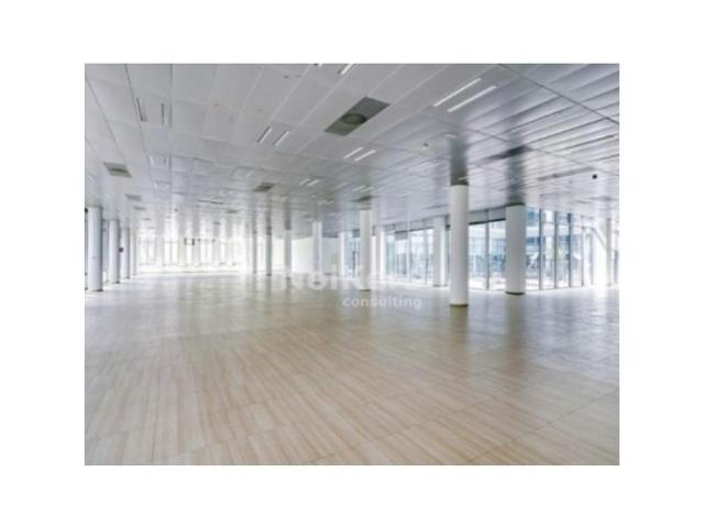 Oficina en alquiler en Cornellà de Llobregat photo 0