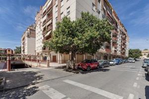 Garaje en venta en Granada, Camino de ronda photo 0