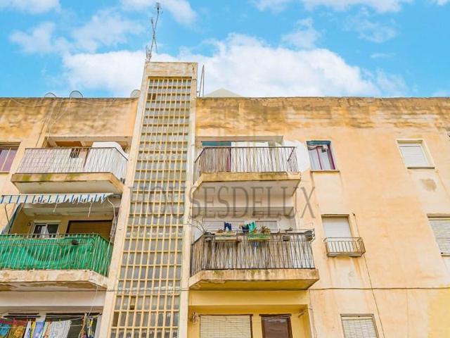 Piso en venta en Crevillent, Crevillent photo 0