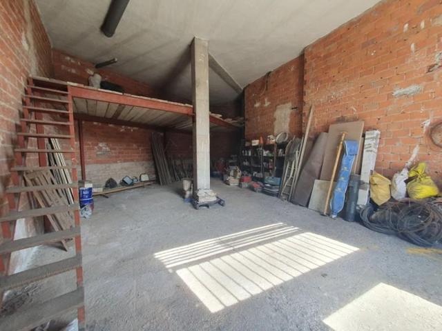 Local comercial en venta en Grado, Grado photo 0