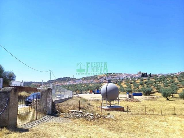 Chalet en venta en Segura de León, Segura De Leon photo 0