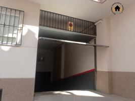 Garaje en venta en Cazorla, Cazorla photo 0