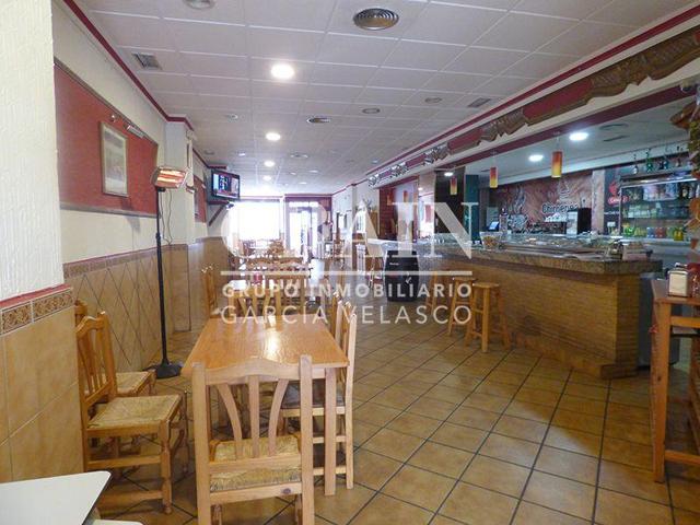 Local comercial en venta en Albacete, Carrefour photo 0