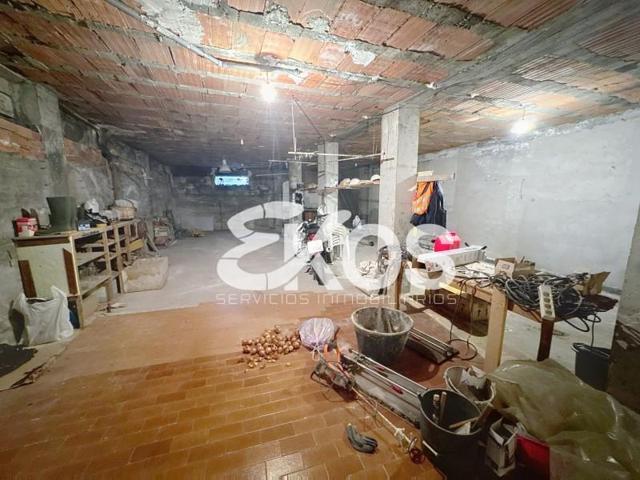 Local comercial en venta en Arrasate-Mondragón, Erguin photo 0