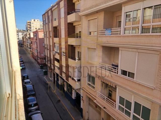 Piso en venta en Petrer photo 0