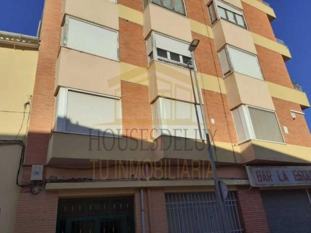 Piso en venta en Sax photo 0