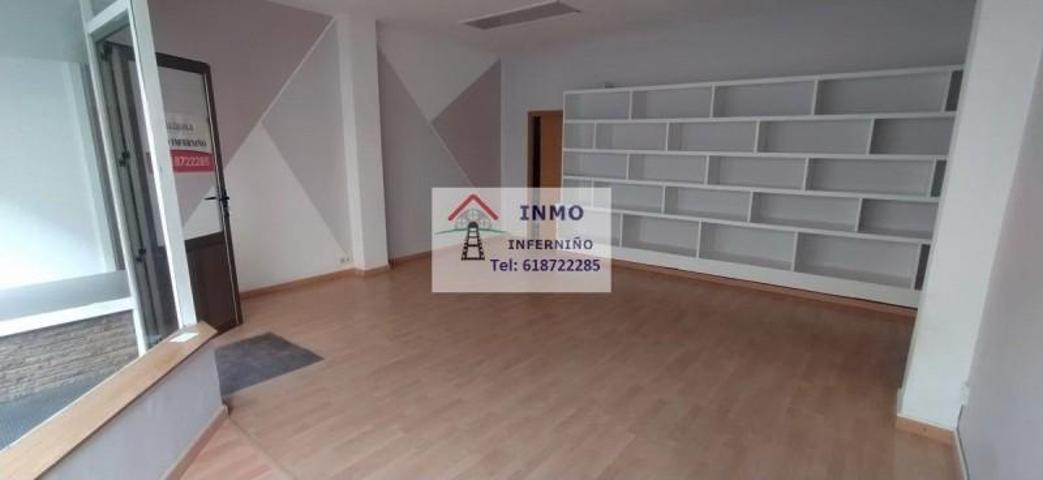 Local comercial en venta en Ferrol, Infernino photo 0