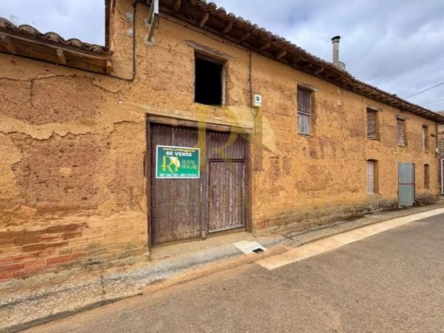 Casa en venta en Castrotierra de Valmadrigal photo 0