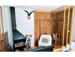 Casas de pueblo en venta en Castell de Cabres photo 0