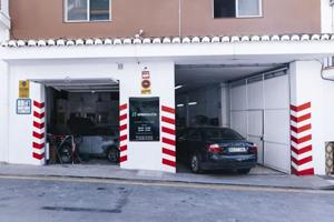 Local comercial en venta en Fuengirola, Centro photo 0