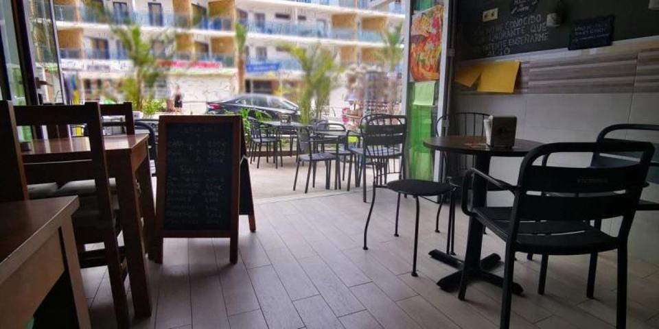 Local comercial en venta en Benalmádena, Myramar photo 0