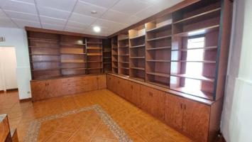 Local comercial en venta en Langreo, Ciano photo 0