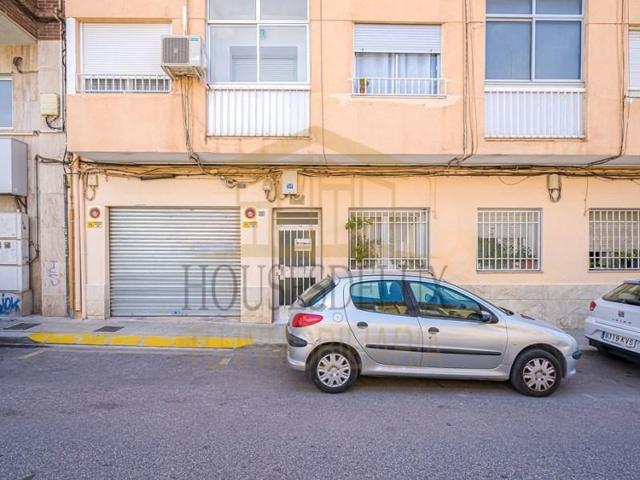 Piso en venta en Petrer photo 0