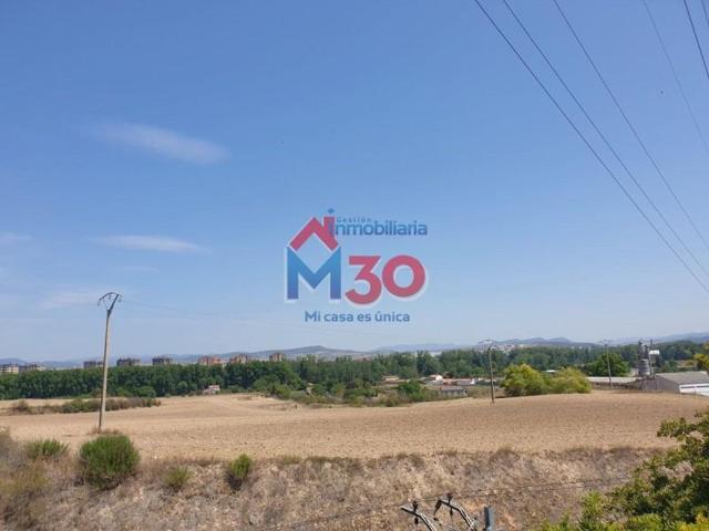 Terreno en venta en Miranda de Ebro, Bardauri photo 0