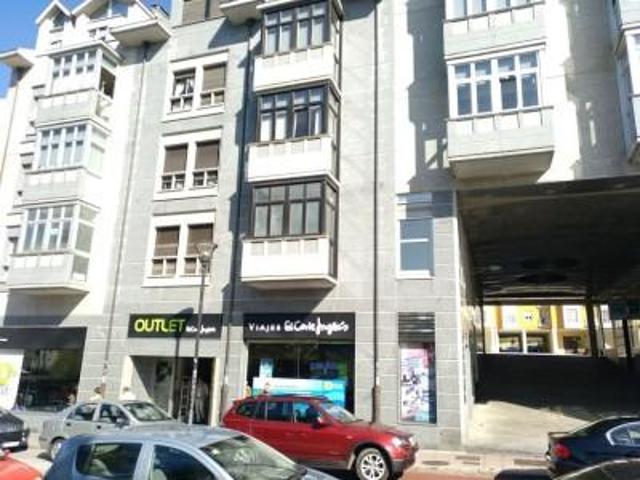 Local comercial en venta en Siero, Pola de Siero photo 0